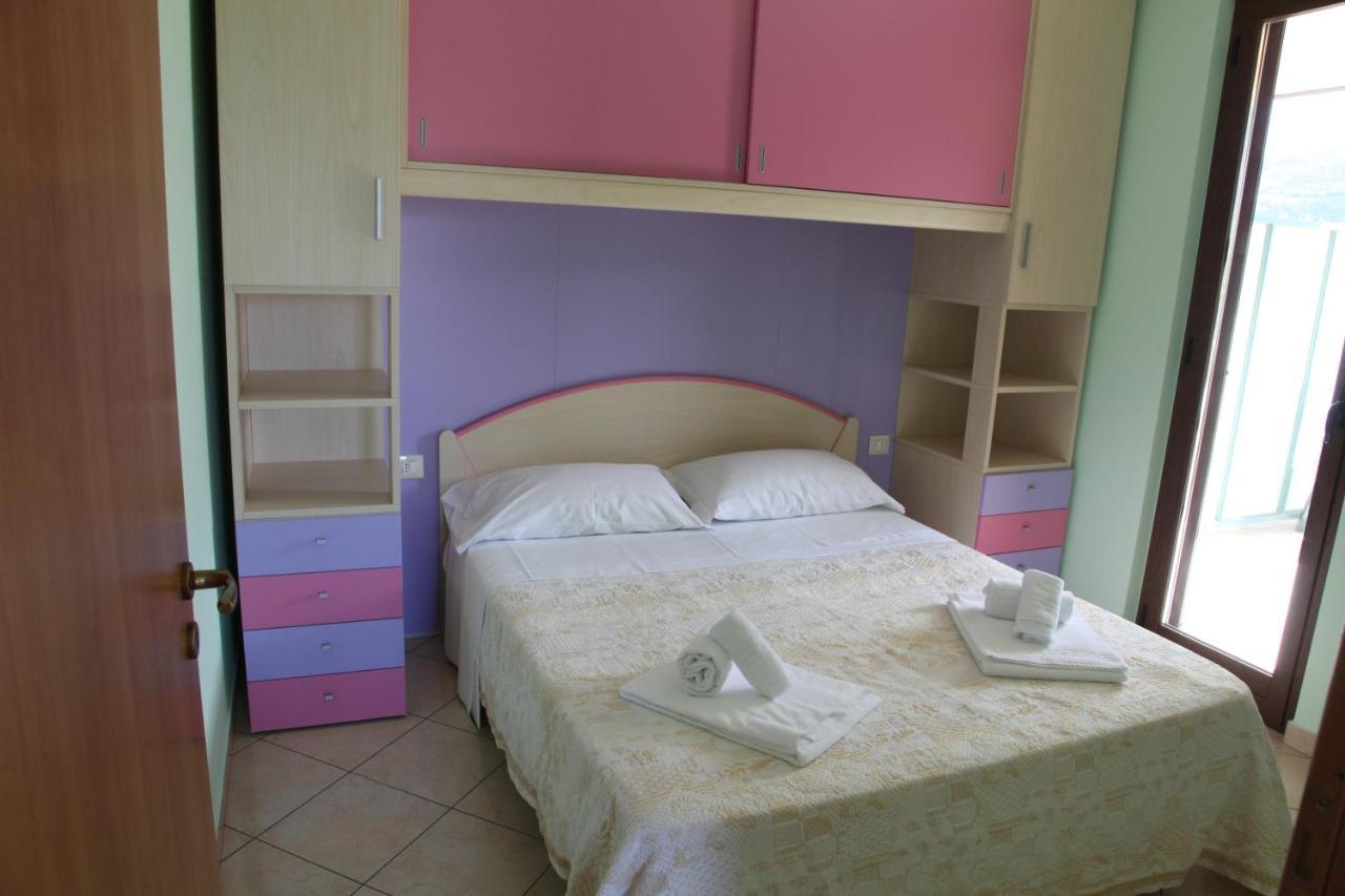 Appartamenti Anza Capo dʼOrlando Buitenkant foto
