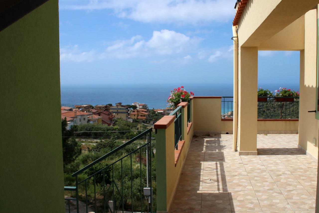 Appartamenti Anza Capo dʼOrlando Buitenkant foto